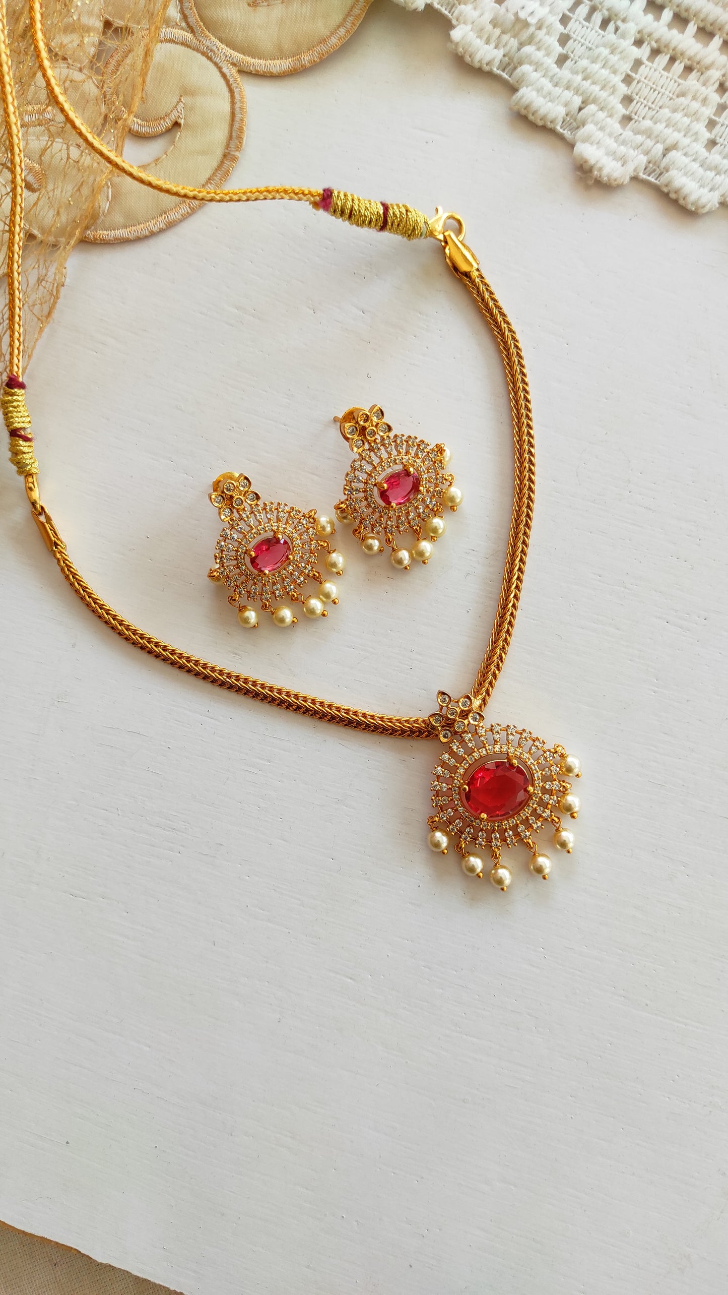 Triya golden necklace set