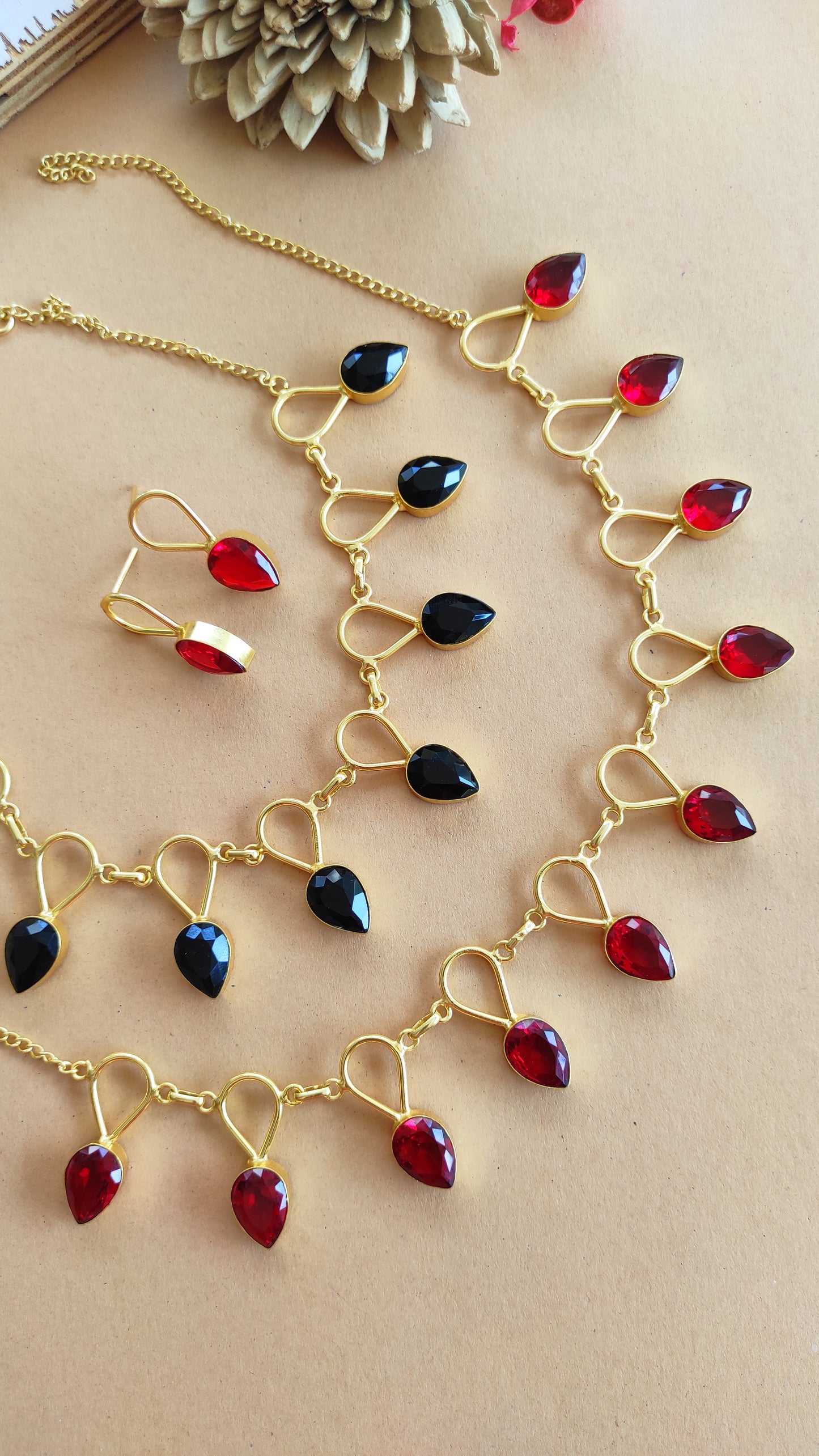 Miral golden necklace set