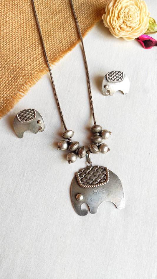 Nandu elephant chain necklace