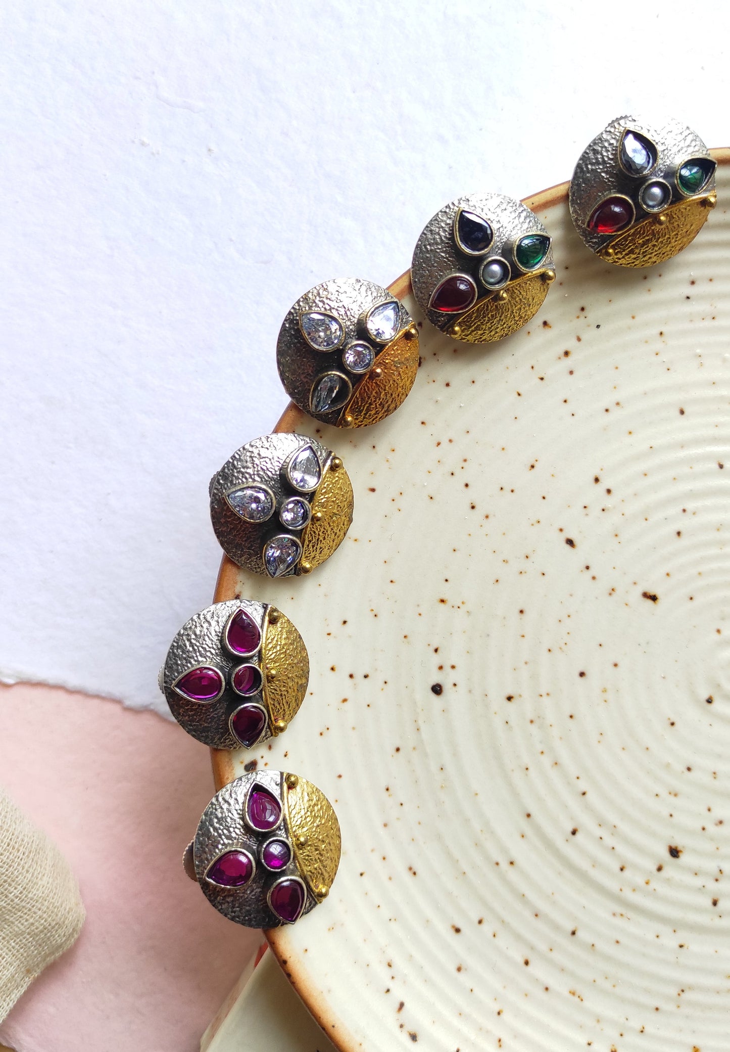 Smiti studs earrings DTE2