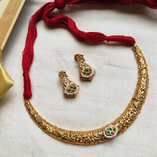 Sonali antique golden pachi kundan hasli