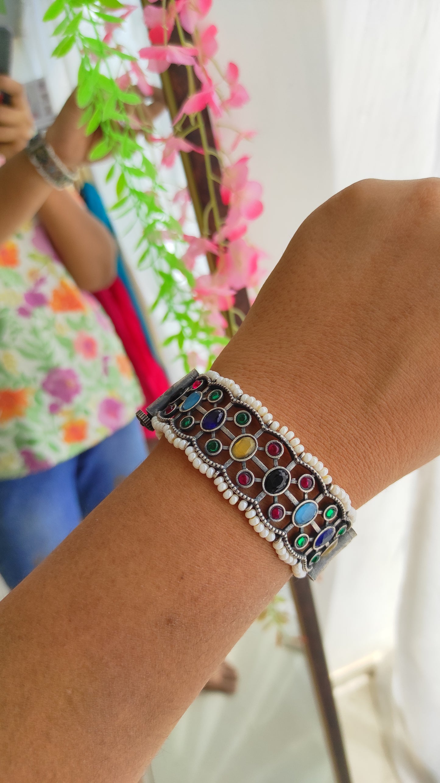 Multi color kada bangle with screw opening