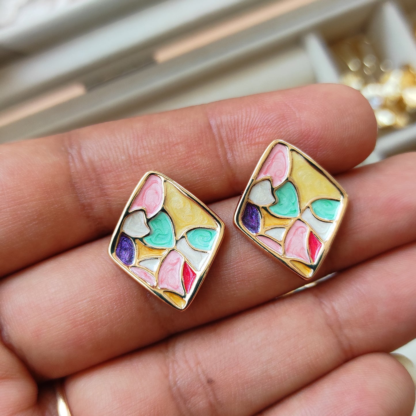 Pastel geometric studs earrings